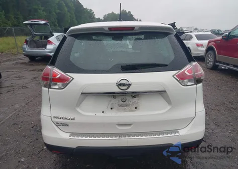 2015 Nissan Rogue S z USA, uszkodzony, nr VIN 5N1AT2MT9FC860557